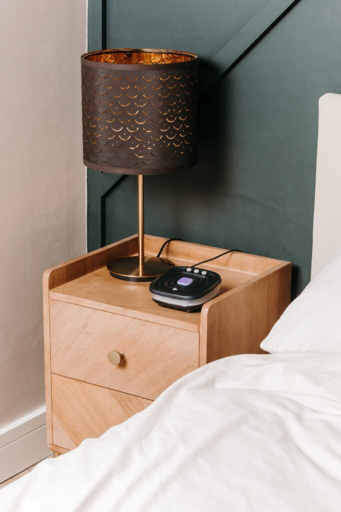 Bide device to prevent falls amongst older people.